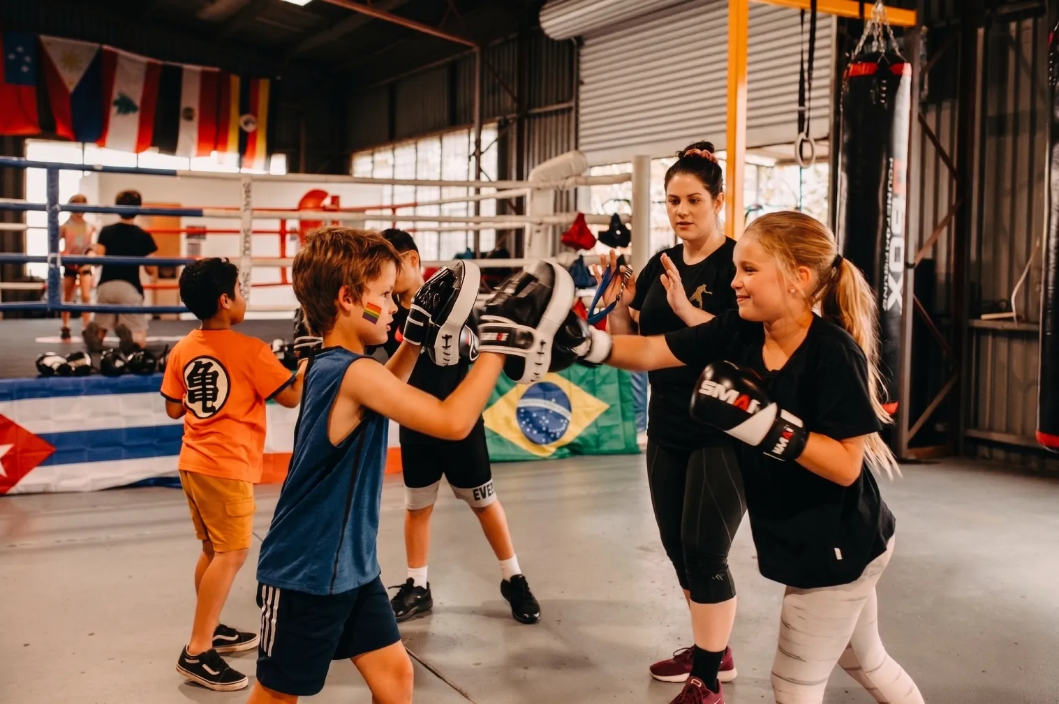People training at El Barrio Boxing and Fitness in Seventeen Mile Rocks, Brisbane